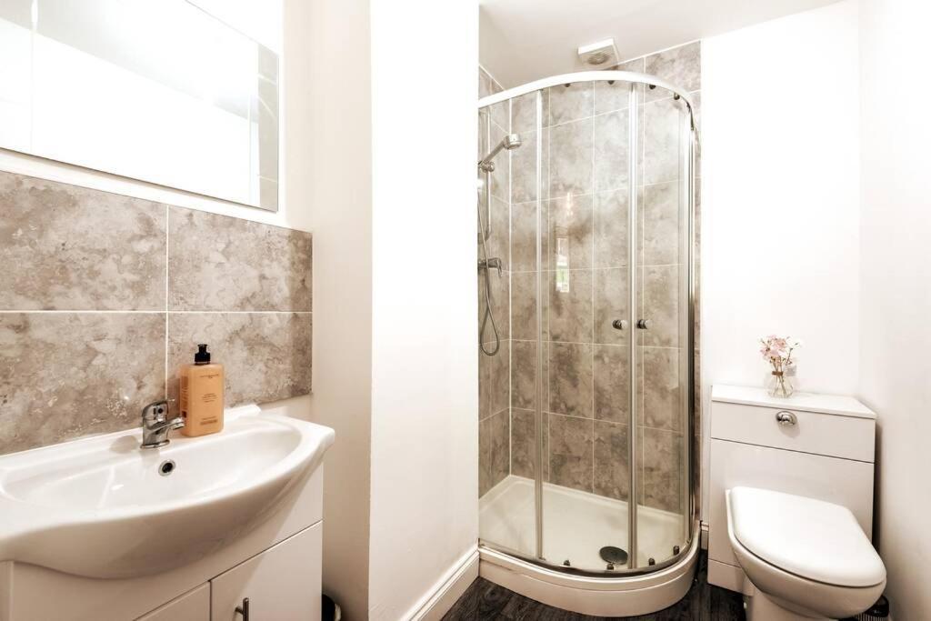 Liverpool City Centre - Fabulous 3 En-Suite Bedrooms - Sleeps 10 People Ngoại thất bức ảnh